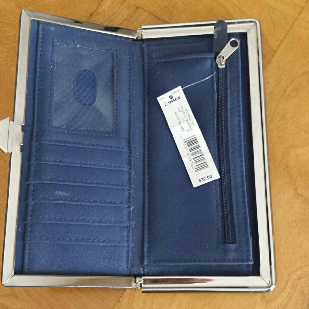 Wallet - Picture 2 of 2